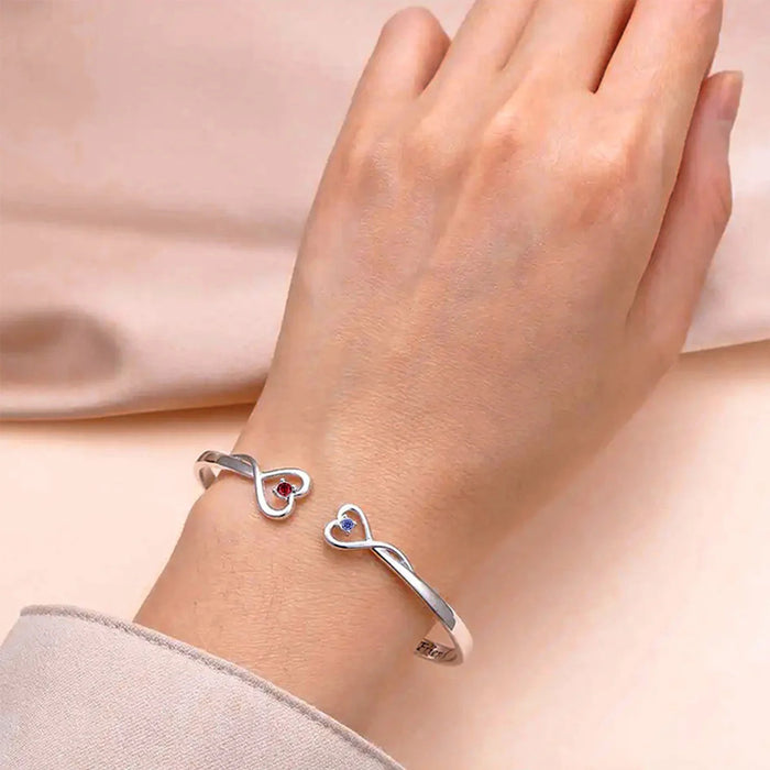 Diamond-encrusted Hollow Heart Bracelet