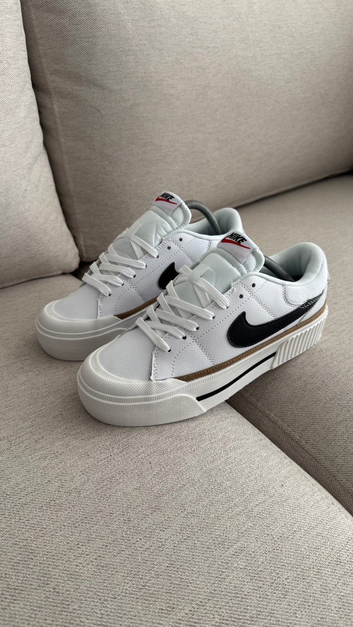 NIKE LEGACY BLANCO NEGRO PROMO