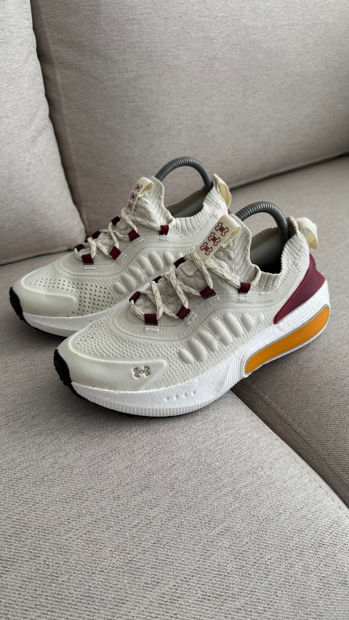 UNDER ARMOUR GRIS NARANJA