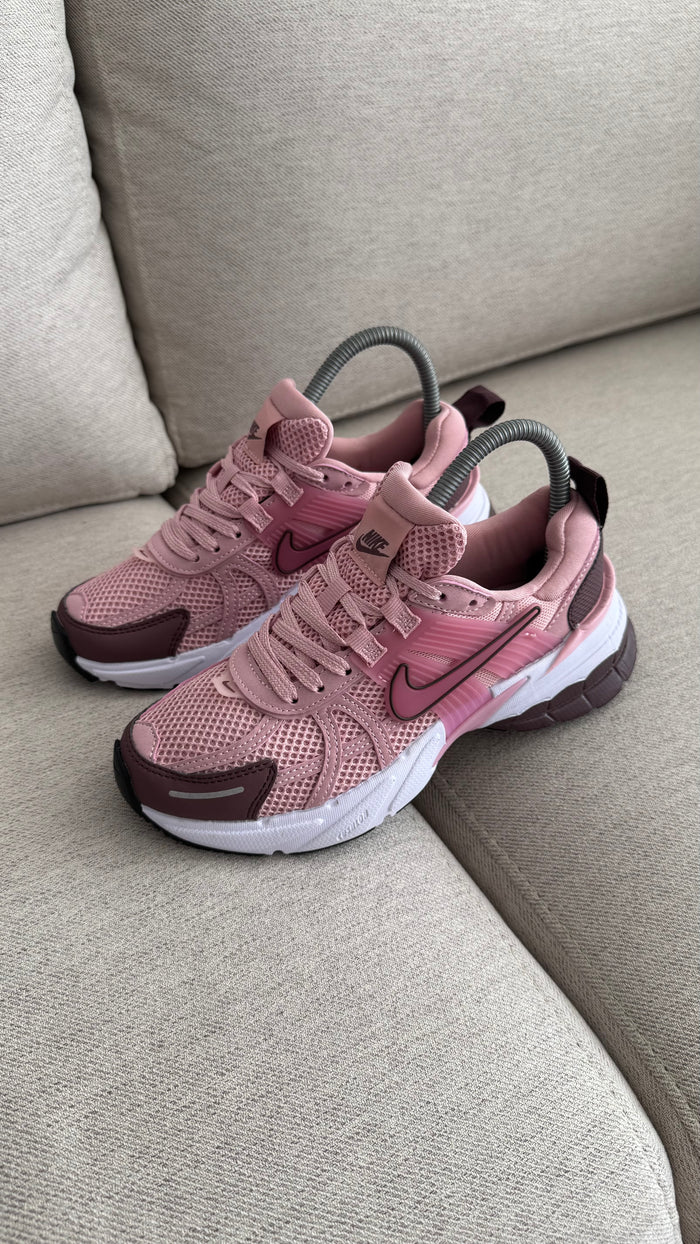 NIKE V2K ROSADO