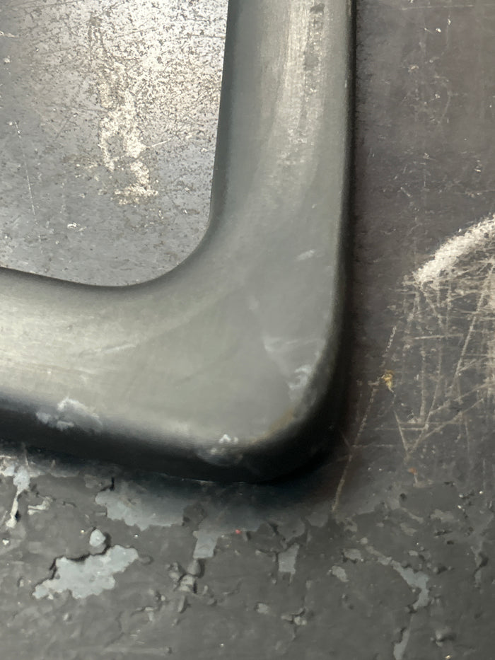 11-21 Jeep Grand Cherokee SRT8 Front LH Door Window Frame Molding Trim W/Speaker