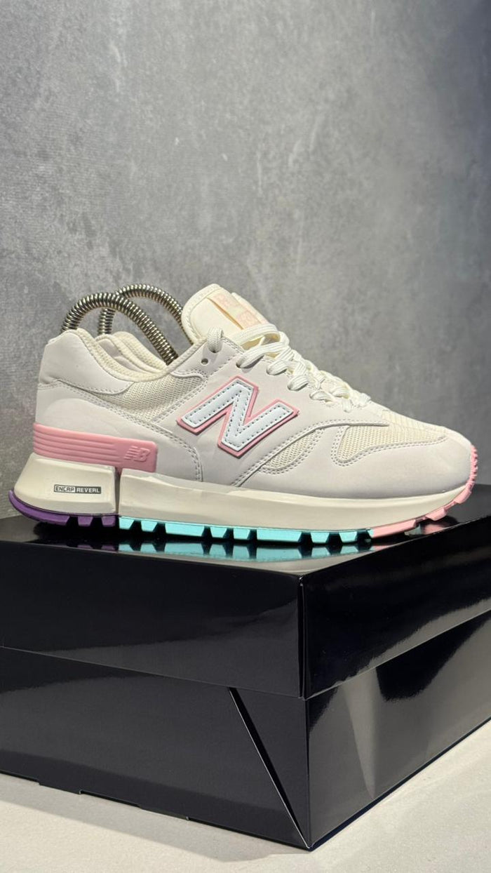 NEW BALANCE 1300 BLANCO ROSADO
