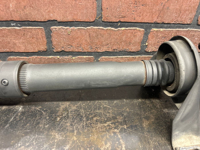 2005-2008 300/Charger/Magnum SRT8 RWD OEM Driveshaft Assembly Drive Shaft OEM