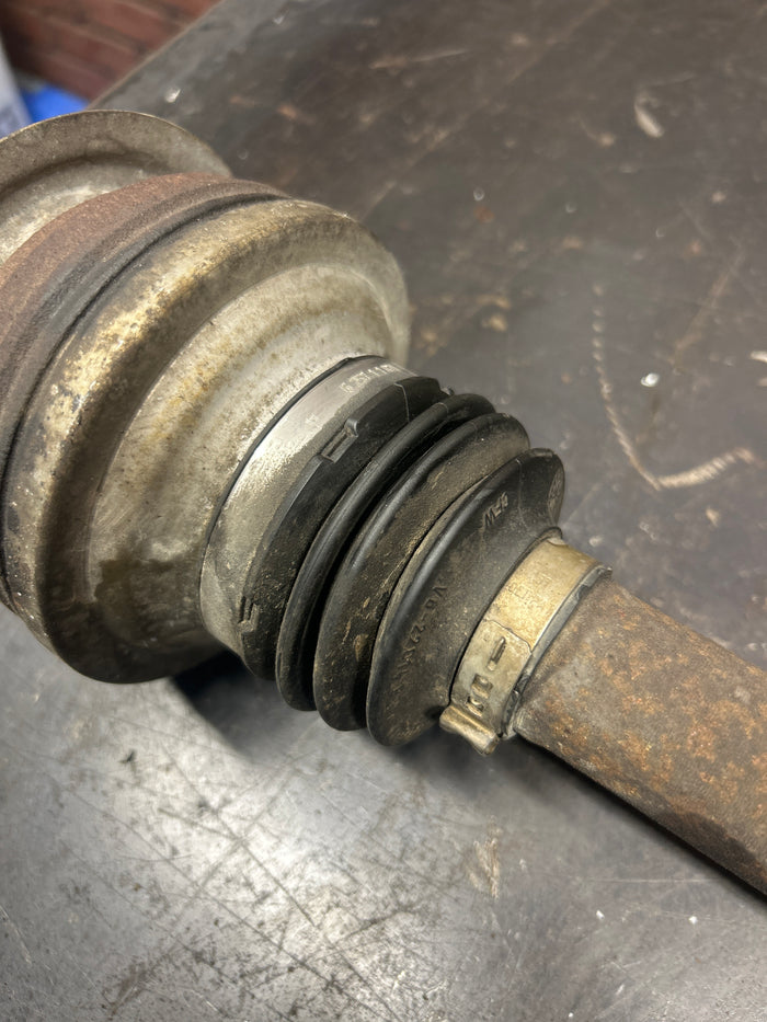 2005-2008 SRT8 Chrysler 300C/Charger/Challenger/Magnum Right CV Axle Shaft OEM