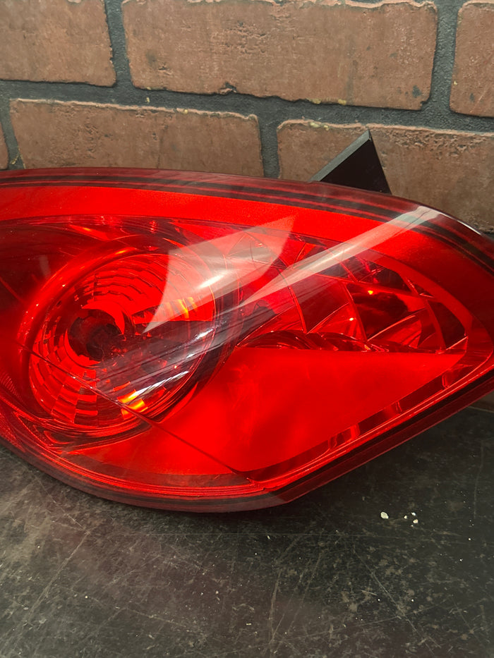2006-2009 Pontiac Solstice Rear Left Side Tail Light Taillight Brake Lamp OEM