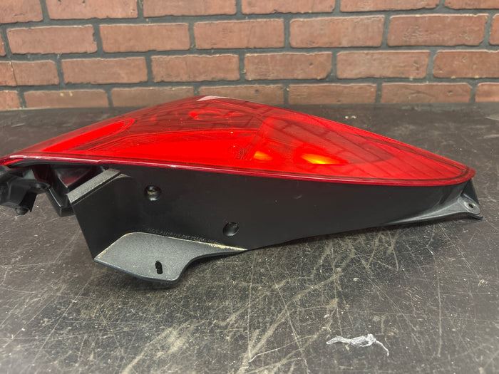2006-2009 Pontiac Solstice Rear Left Side Tail Light Taillight Brake Lamp OEM