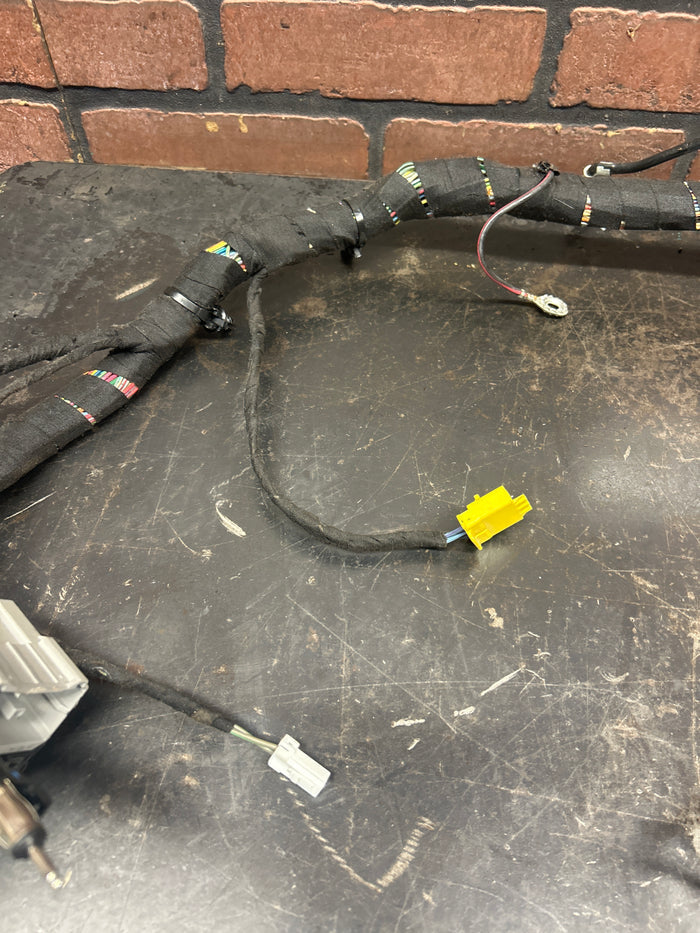 2007 CHRYSLER 300C INSTRUMENT PANEL DASHBOARD DASH WIRE WIRING HARNESS OEM