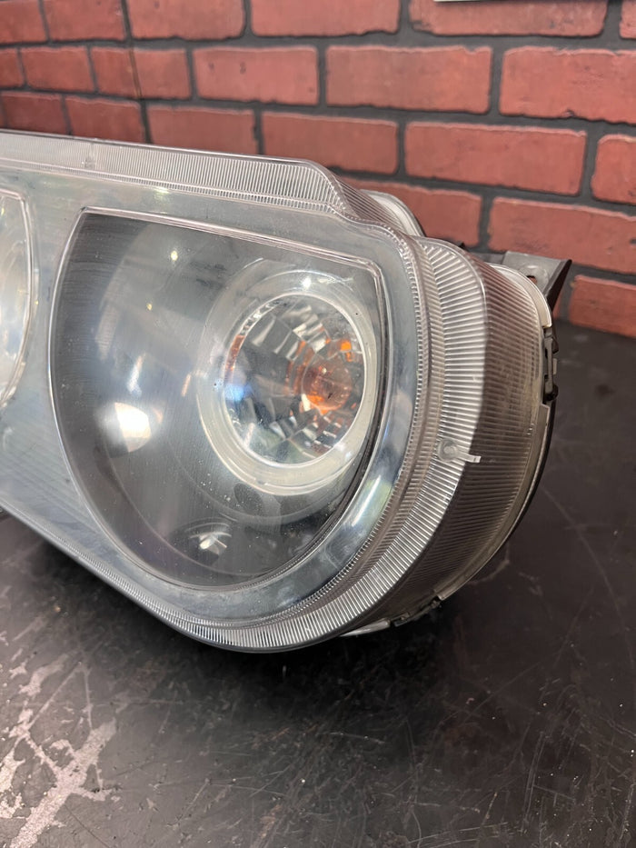 2008-2014 Dodge Challenger SRT Passenger RH Side Headlight OEM XENON/HID