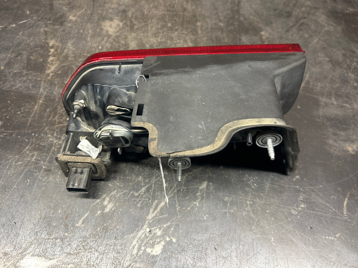 2008-2014 Dodge Challenger SRT Rear Passenger RH Side Outer Tail Light Assembly