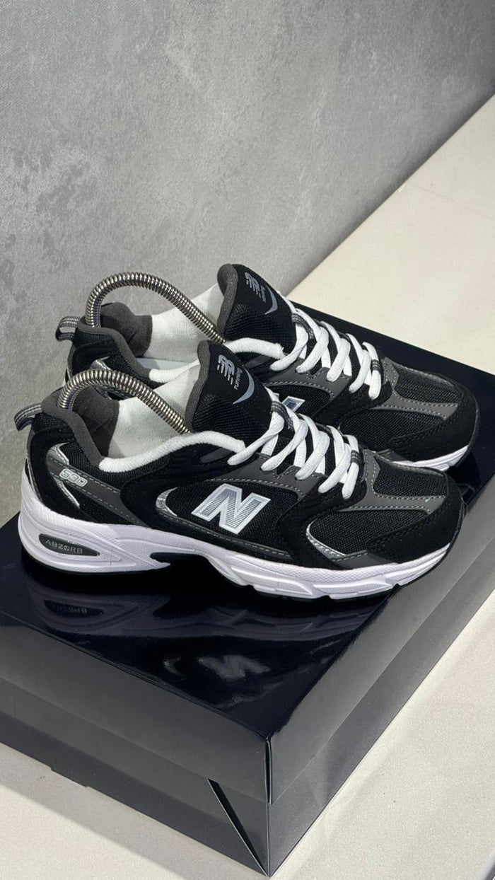 NEW BALANCE 530 NEGRO BLANCO