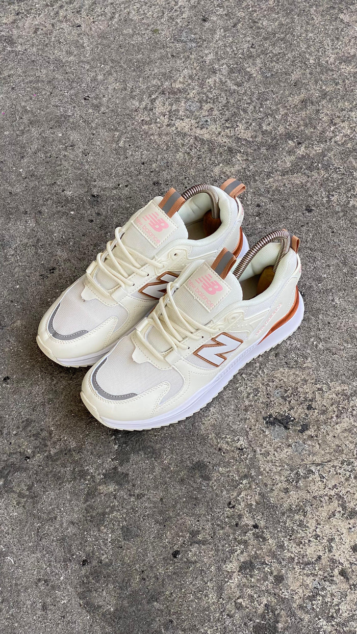 NEW BALANCE 999 BLANCO DORADO