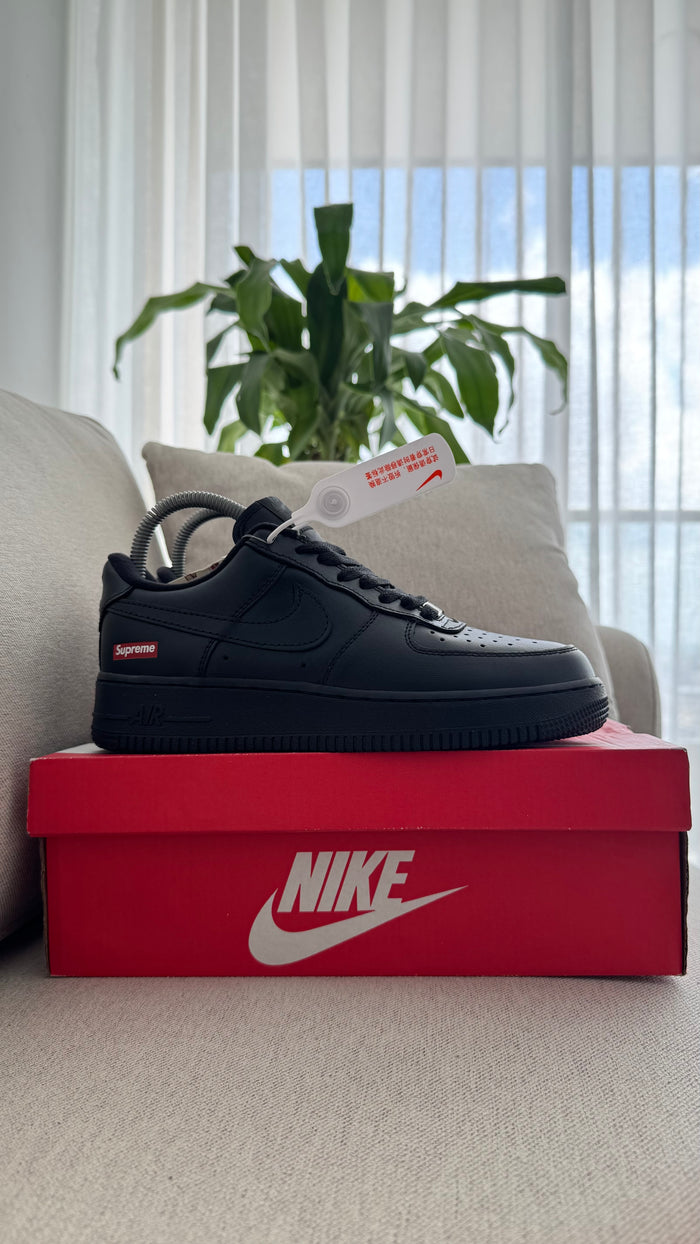NIKE AF1 SUPREME NEGRO