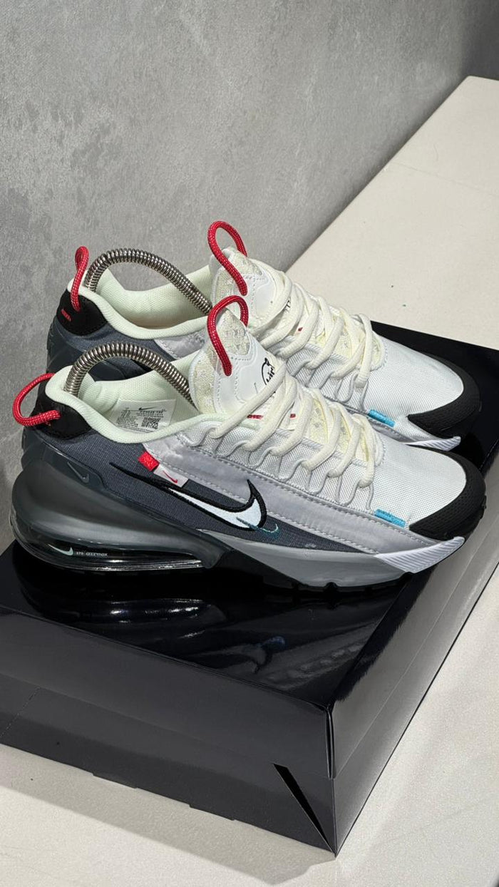 NIKE AIR MAX PULSE GRIS BEIGE