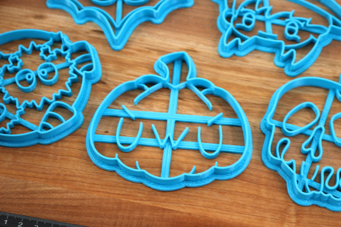 Anime Halloween Cookie Cutters - UWU Pumpkin, Anime Witch, Bat Potion, Skull Apple, Sugar Sprite - Kawaii gift for Anime Lovers