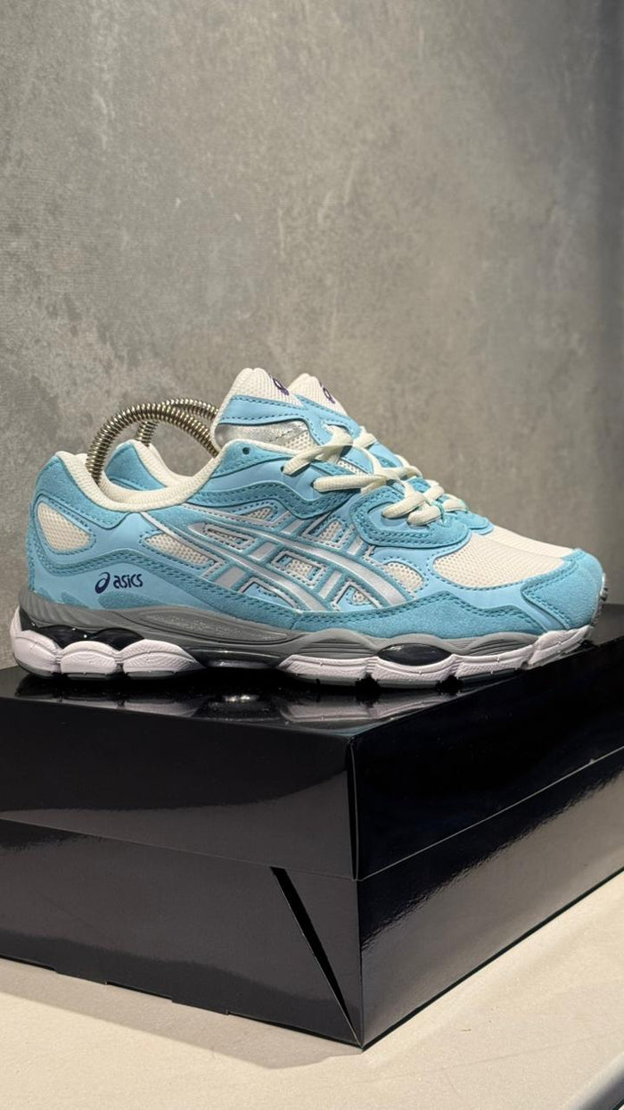 ASICS AZUL CIELO