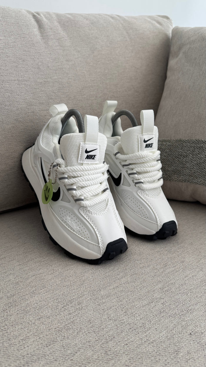NIKE BALLELY CLASICO BLANCO PROMO