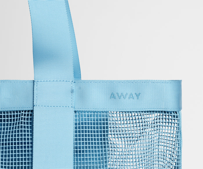 Beach Tote in Seaside Blue