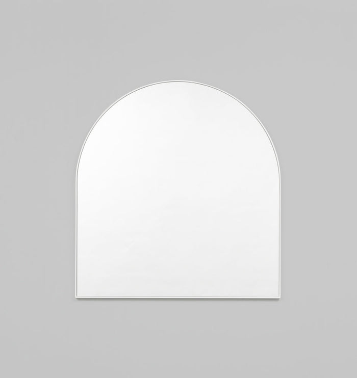 Bright White / 80 x 85 cm