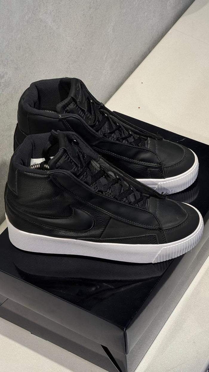 NIKE BLAZER PLATAFORMA NEGRA BLANCA PROMO