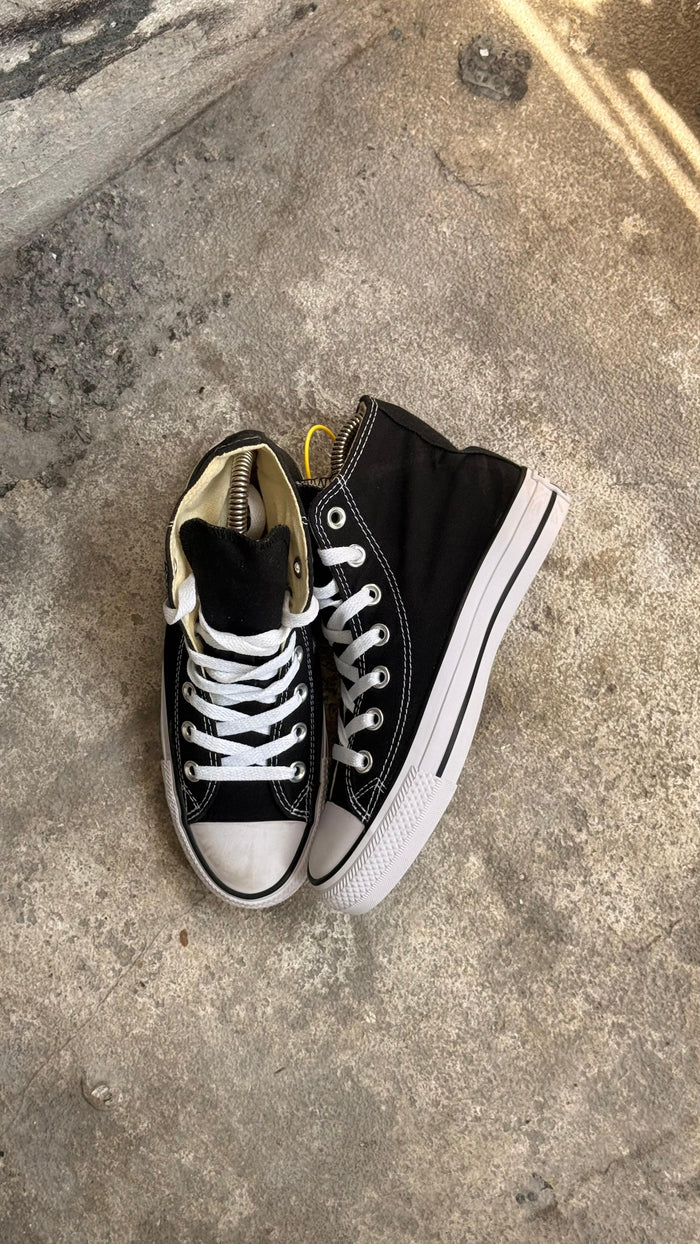 BOTA CONVERSE CLASICA NEGRO BLANCO PROMO