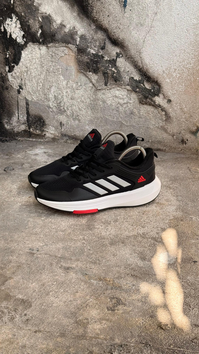 ADIDAS BOUNCE NEGRO ROJO