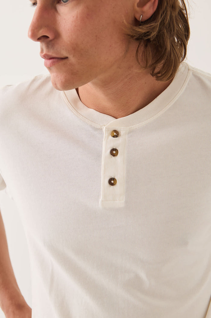 Men's Brixton Baseline Henley T-Shirt in the color Off White Vintage Wash - Additional Fit image