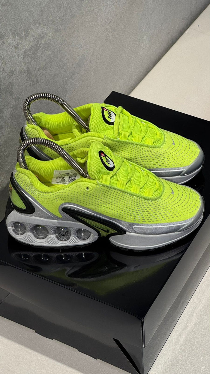 NIKE CAMARA VERDE PROMO