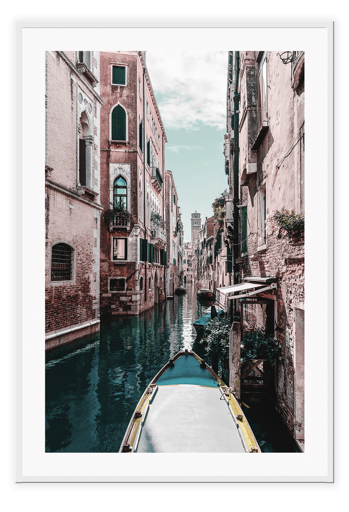 Canvas Print 50x70cm / White Venezia Venezia Wall Art : Ready to hang framed artwork. Brand