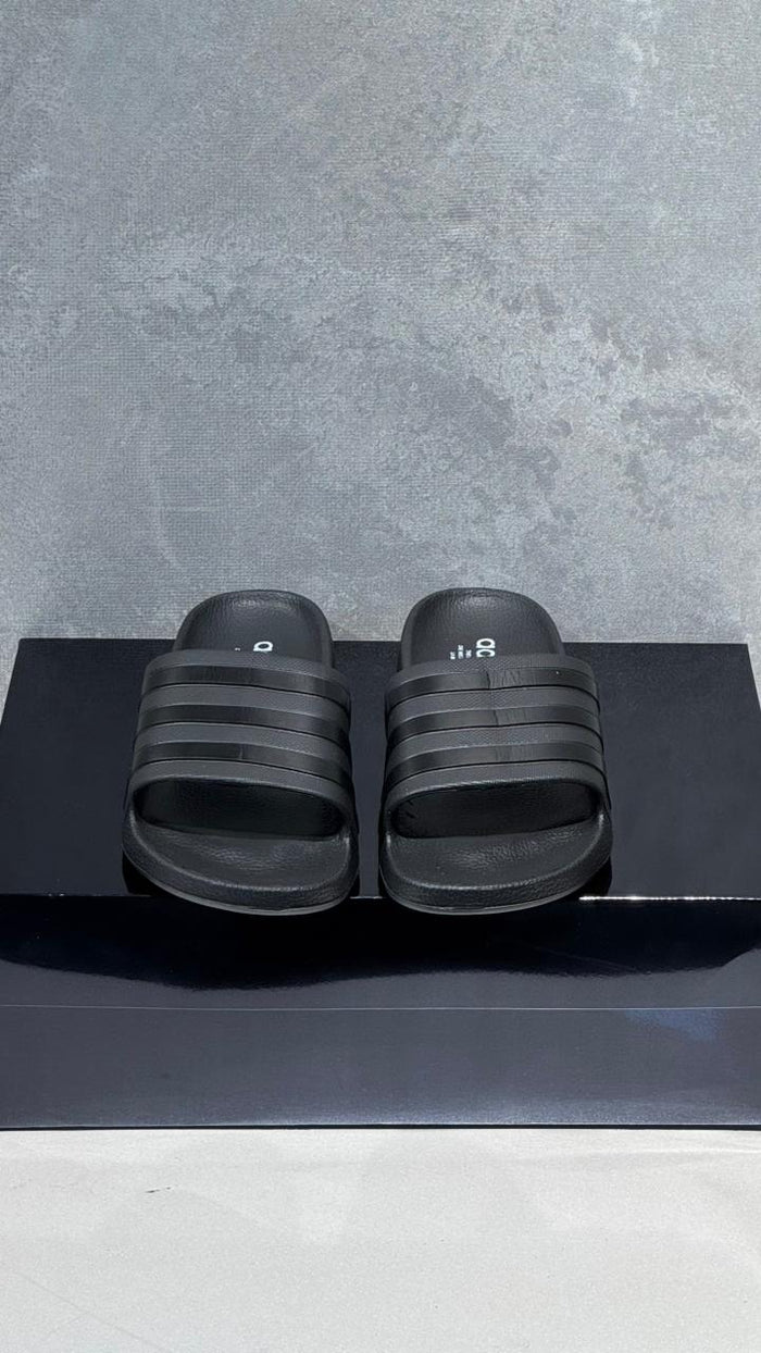 ADIDAS CHANCLAS NEGRAS
