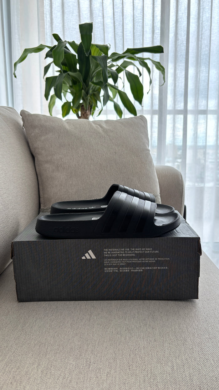 ADIDAS CHANCLAS NEGRAS