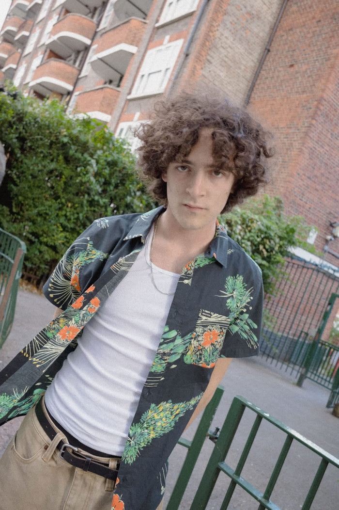 Men's Charter Print Shirt in the color Black/Floral - Men's Lifestyle image