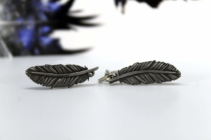 Final Fantasy Chocobo Feather FFXIV Pendant, FF, Final Fantasy 15, Final fantasy 14, FFXV - LootCaveCo
