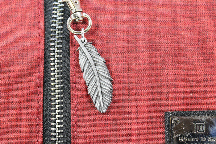 Final Fantasy Chocobo Feather FFXIV Pendant, FF, Final Fantasy 15, Final fantasy 14, FFXV - LootCaveCo