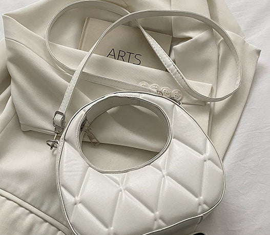 CL1388 - Korean Fashion White Messenger Bag