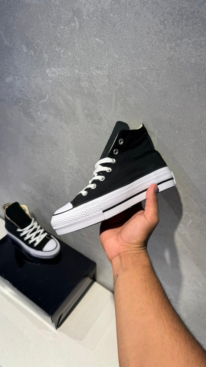 CONVERSE  PLATAFORMA NEGRO PROMO