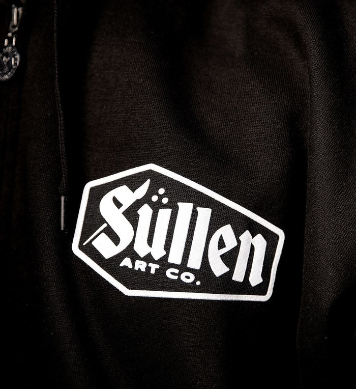 corpo-close-up - Sullen