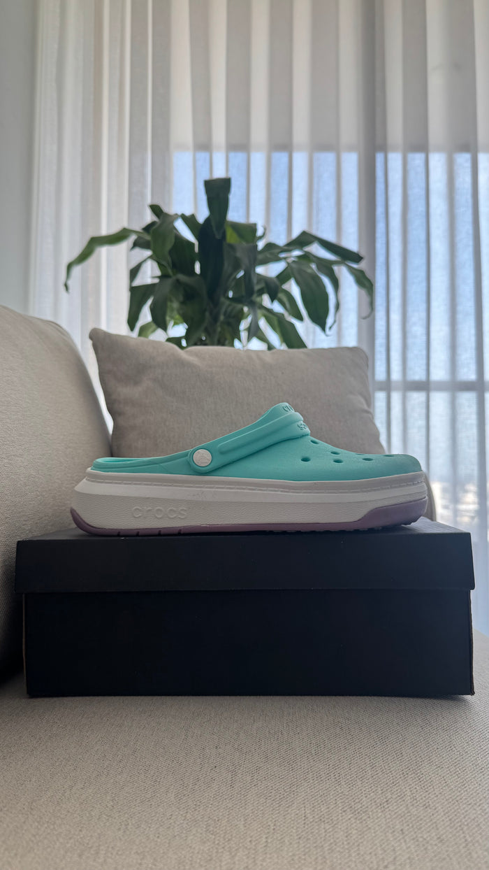 CROCS AZUL AGUA MARINA MORADO