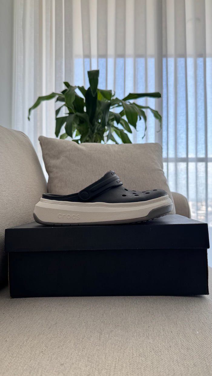 CROCS NIÑOS NEGRO BLANCO