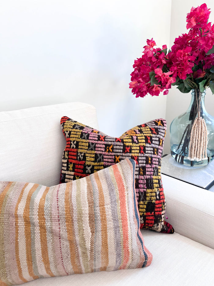 Dew Lumbar Kilim Pillow (12x20)