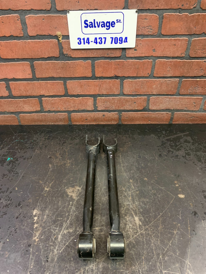 Dodge Charger Chrysler 300 Rear Lower Suspension Control Arms LH/RH Side 483ab
