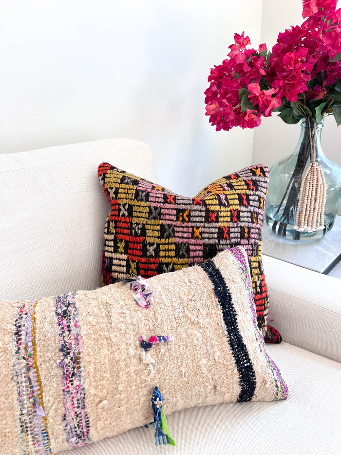 Dolly Kilim Pillow (12x24)