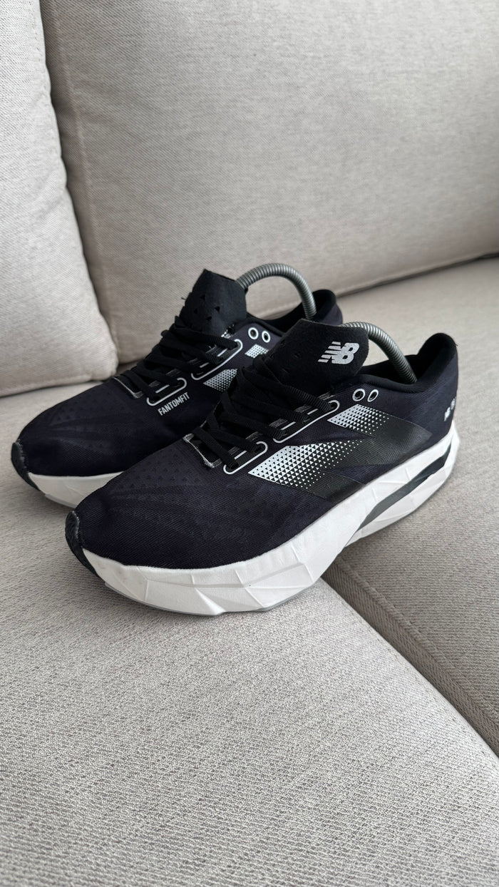 NEW BALANCE ELITE NEGRO BLANCO