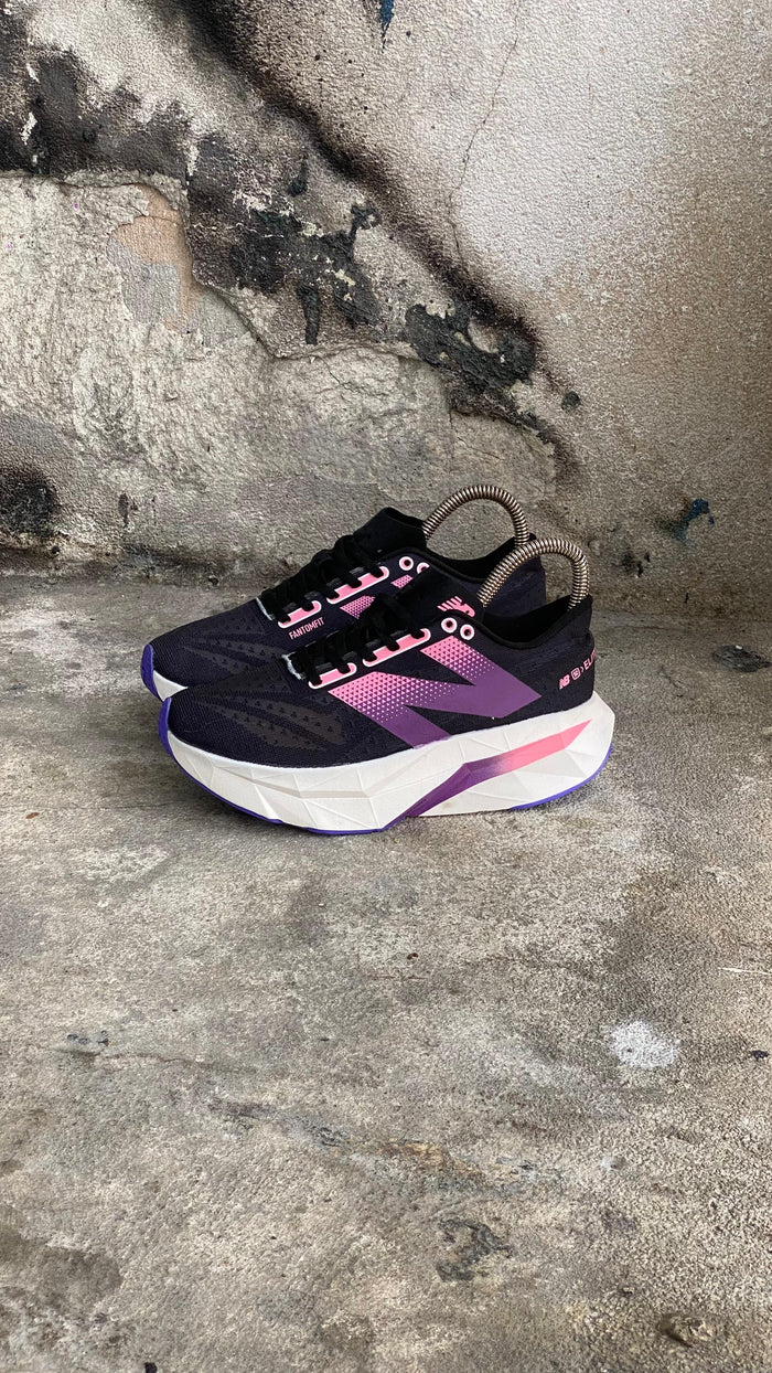 NEW BALANCE ELITE NEGRO MORADO