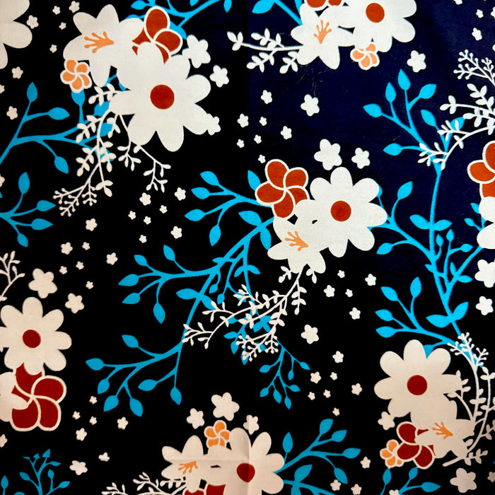Everydaisy Loves You Crazy - Tablecloth