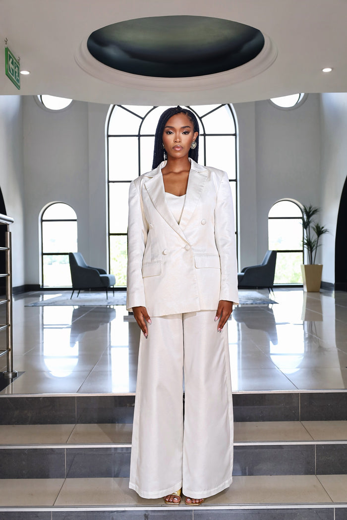Fabrosanz: Off-white Double Breasted Suit