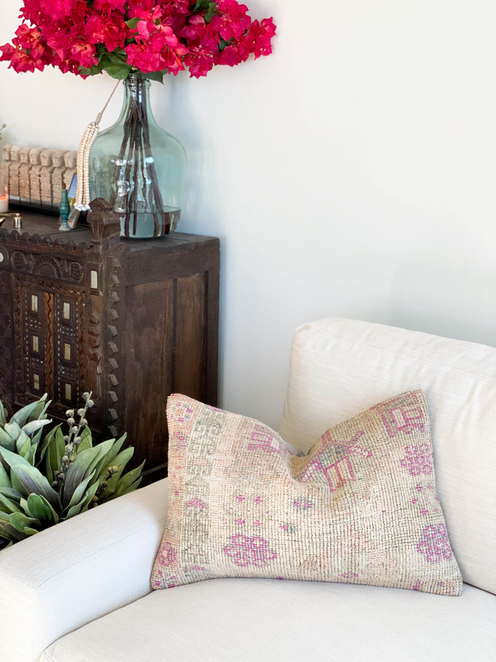 Fiona IV Handmade traditional Turkish oushak pillow cover made with vintage pastel rugs 16x24