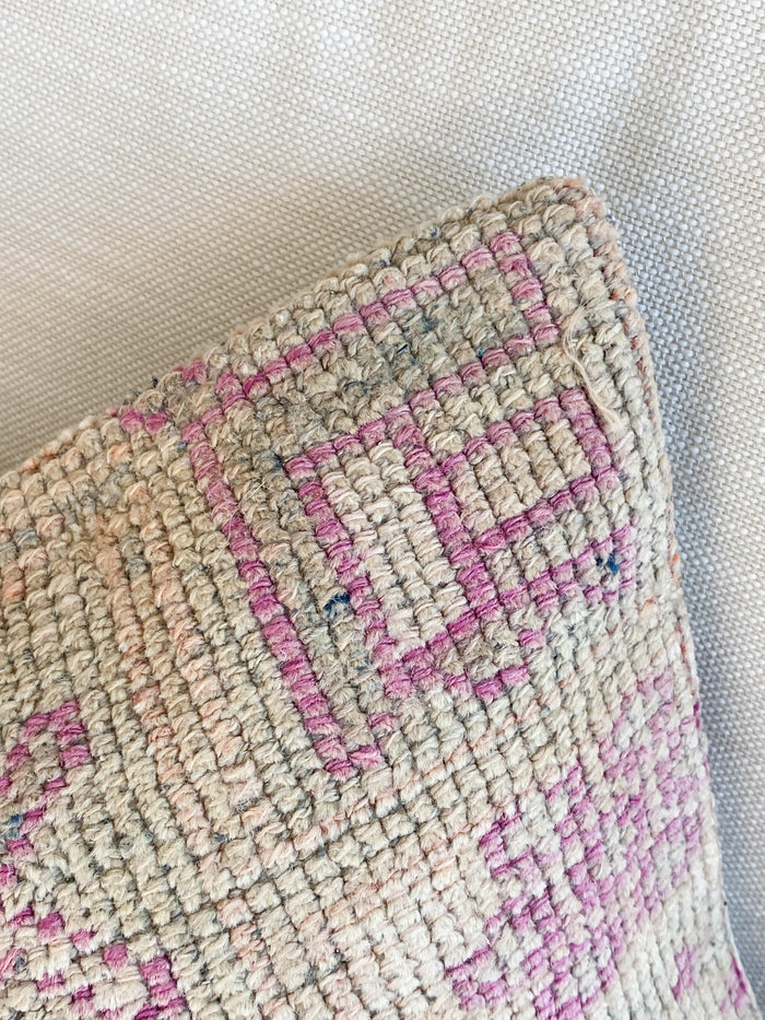 Fiona IV Handmade traditional Turkish oushak pillow cover made with vintage pastel rugs 16x24