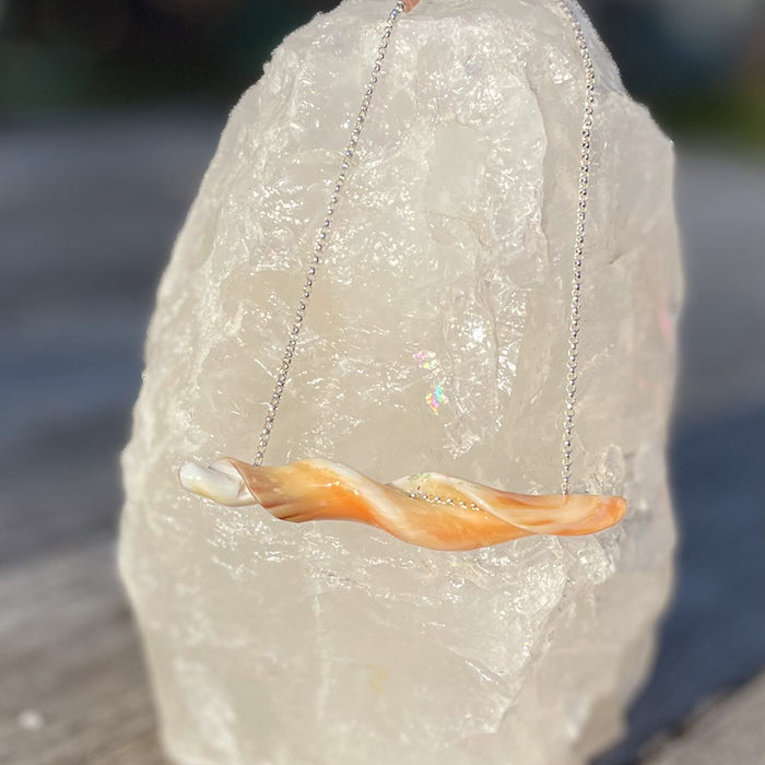 Flow Bar Necklace