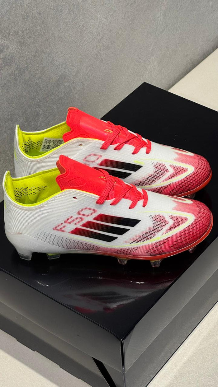 ADIDAS GUAYO F50 NIÑO BLANCO ROJO VERDE