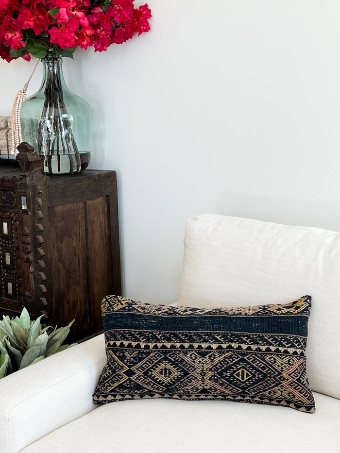 Juneau Kilim Pillow (12x24)